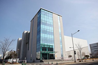 Bu bir Kore binası.