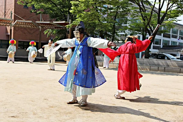 Het Een Traditionele Koreaanse Masker Dans — Stockfoto