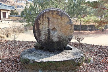 Geleneksel bir Kore eseridir.