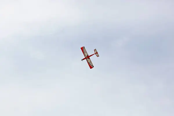 Modelo Avião Voando Céu — Fotografia de Stock