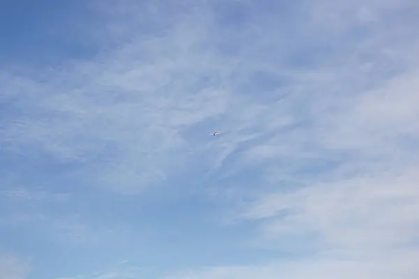 Modelo Avião Voando Céu — Fotografia de Stock