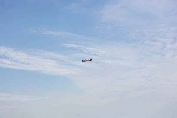 Avión Modelo Volando Cielo — Foto de Stock