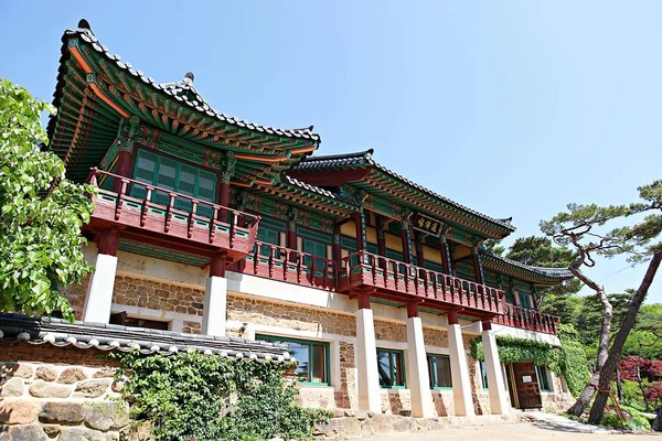 これは韓国の寺院で — ストック写真