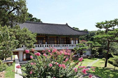  Kore 'de bir Budist tapınağı.