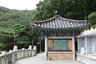  Kore 'de bir Budist tapınağı.