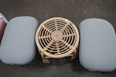 the image of a wooden chair