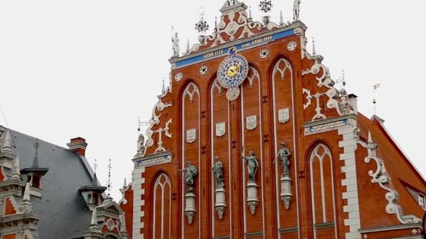 Casa Los Blackheads Iglesia San Pedro Riga Letonia — Vídeos de Stock