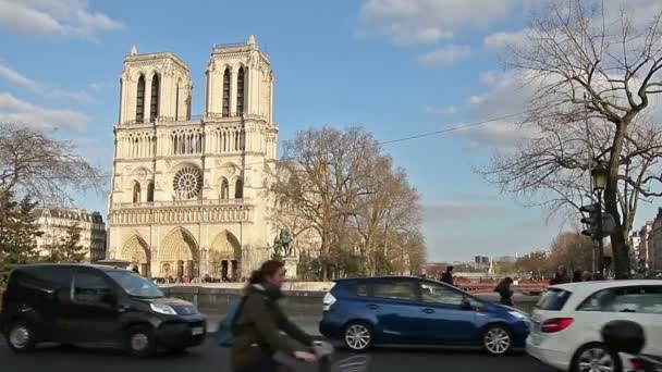 Paříž, Francie - 23 březen 2016: Katedrály Notre Dame, Paříž, Francie — Stock video