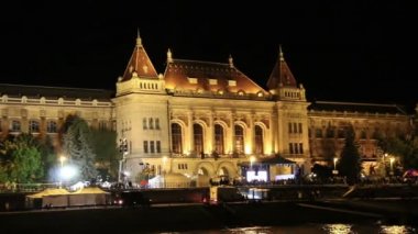 Ardından Tuna nehrini yelken. Budapeşte. Macaristan.
