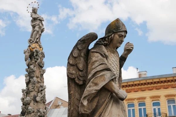 Slovensko, Košice. Hlavní ulice. Socha Petra. Městské krajině. — Stock fotografie