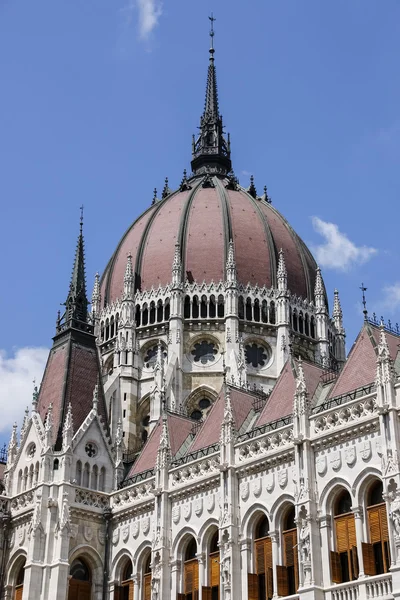 Budynek Parlamentu w Budapeszt, Węgry. Detale architektoniczne. — Zdjęcie stockowe