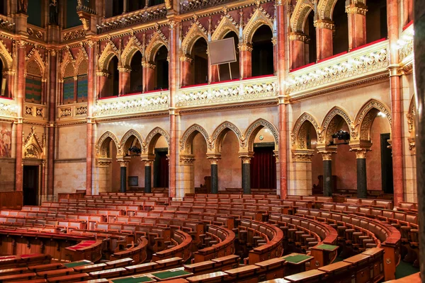 Budapest, Macaristan - 8 Mayıs 2016: Parlamento Binası, iç görünüm.