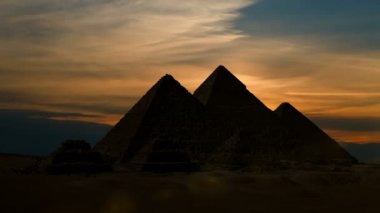 Timelapse. Sunet Cheops Piramidi üzerinde. Giza Mısır.