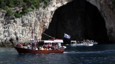 turist teknesi anakara Yunanistan yakınlarında.