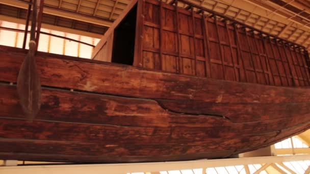 Khufu ship. Full-size vessel from Ancient Egypt — Stock Video