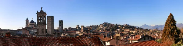 Panorama della vecchia Bergamo, Italia . — Foto Stock