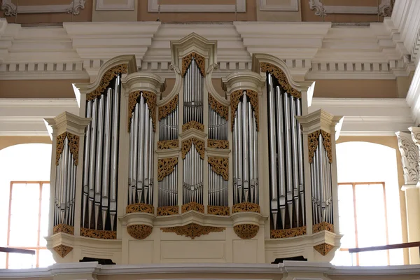 Órgano en la iglesia. Vilna. . —  Fotos de Stock