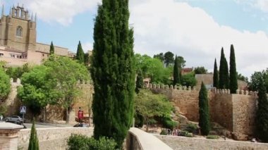 Toledo. İspanya. San Martin's Köprüsü. Panorama soldan sağa