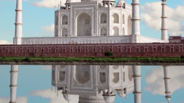 Taj mahal, Agra. Indie. Časová prodleva. Reflectoin. — Stock video