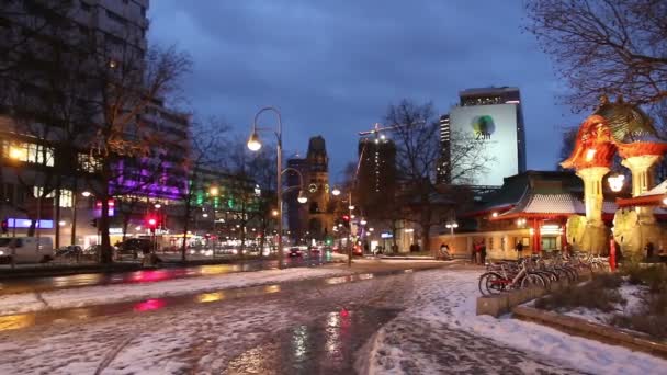 BERLIN - ALLEMAGNE, 8 janvier 2016, Circulation dans le quartier de Berlin Charlottenburg . — Video