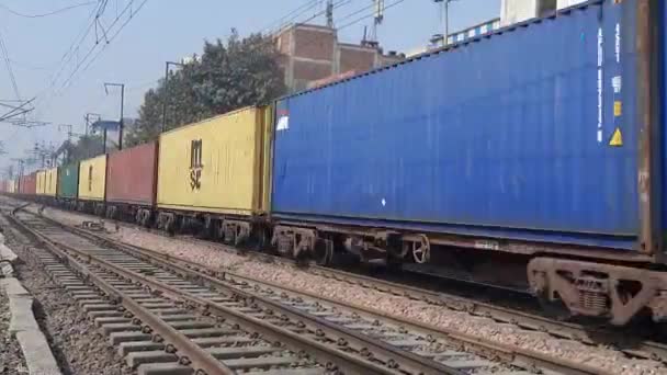 Yeni Delhi Hindistan Ekim 2020 Tren Geçidi Ekspres Tren Videoları — Stok video