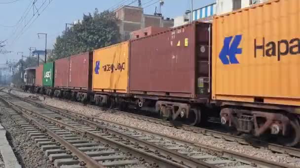 New Delhi India Oktober 2020 Train Crossing Video Kereta Ekspres — Stok Video