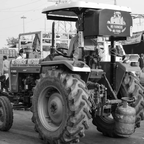 Gazipur Delhi Inde Décembre 2020 Des Tracteurs Agricoles Stationnés Frontière — Photo