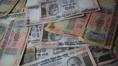 Hint Rupisi hızla sayılıyor, Hint Rupisi 'nin yakın çekilişi, Hint Rupisi' nin yakın çekilişi, Hint Rupisi 'nin yakın çekimi...