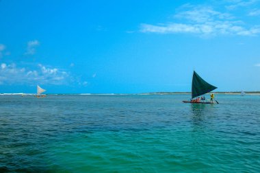 Turistlerin Porto de Galinh 'e yaptıkları doğal havuz gezileri.