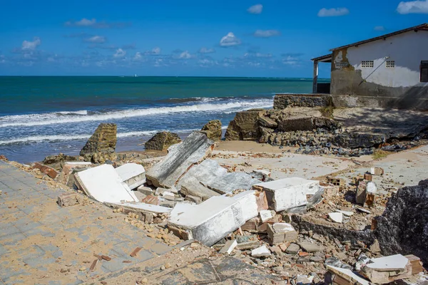 Strandhuizen Verwoest Door Stijgende Zeespiegel Stijgend Langs Kust Van Stad — Stockfoto