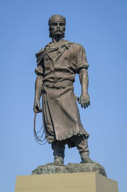 Lacador Anıtı, Porto Alegre, Rio Grande do Sul State, Brezilya 11 Ağustos 2008. Heykel, tipik kostümleri ve elinde devletin kültürel bir sembolü olan yayı temsil ediyor..