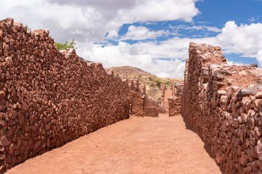 Pikillaqta Arkeoloji Parkı, Lucre, Quispicanchi Eyaleti, Cusco Departmanı, Peru, 7 Ekim 2014.