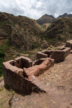 Pisac Arkeoloji Parkı, Calca, Cuzco, Peru, 9 Ekim 2014. Harabeler ve turist ziyaretleri.