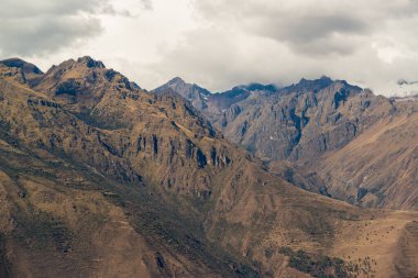 And Dağları, Moray Arkeoloji Merkezi yakınında, Urubamba, Cuzco, Peru, 6 Ekim 2014.