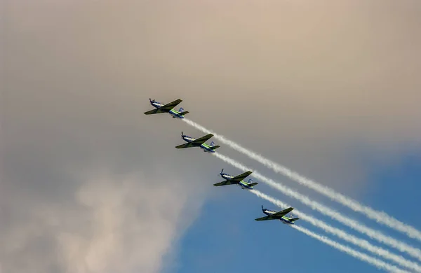 Esquadrão Fumo Força Aérea Brasileira Aviões Manobra Aeronáutica Apresentando Céu — Fotografia de Stock