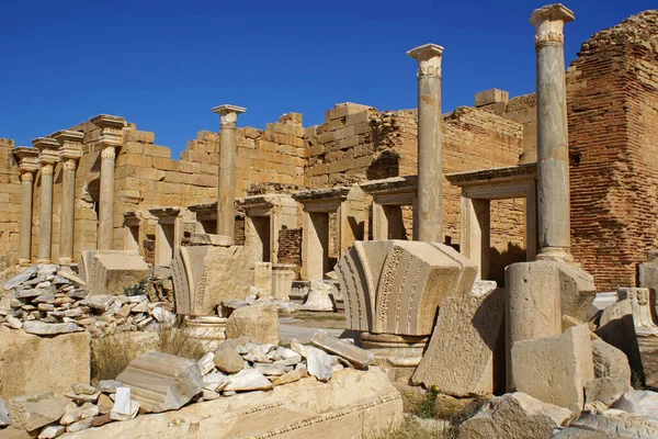 Libya 'daki antik Leptis Magna kentinin kalıntıları.