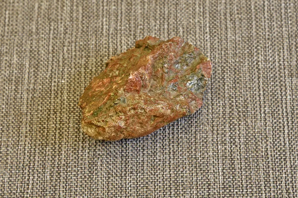 Jasper bir kaya, Paleolitik çağdan beri insanlar tarafından bilinir..