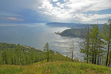 Angara 'nın kaynağı, Baykal Gölü' nden akan tek nehir, dünyanın en derin gölü..