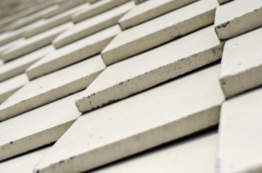 beyaz renk shingle çatı