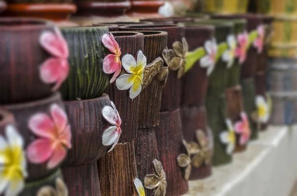 Fiore su vaso da fiori — Foto Stock