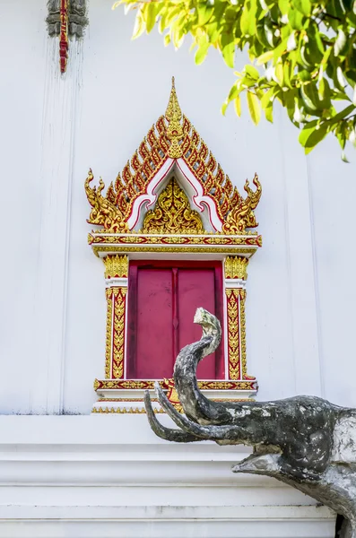 Elefantenskulptur im Tempel — Stockfoto
