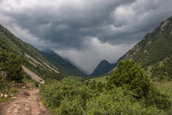 Camino de montaña — Foto de Stock