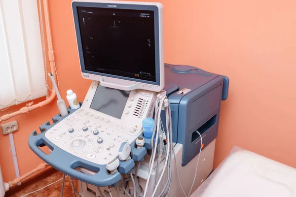 Ultrasonic equipment for medical use in a medical ward.