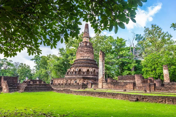 Monumento Del Viejo Chedi Hecho Ladrillos Antiguos Parque Histórico Kamphaeng —  Fotos de Stock