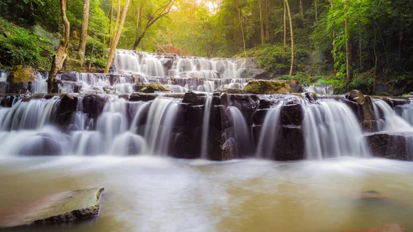 Schöne Tiefe Wälder Wasserfall Sind Wie Schritte Sam Lan Wasserfall — Stockfoto