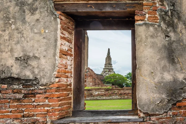 泰国Ayutthaya省Wat Phutthaisawan的塔 — 图库照片