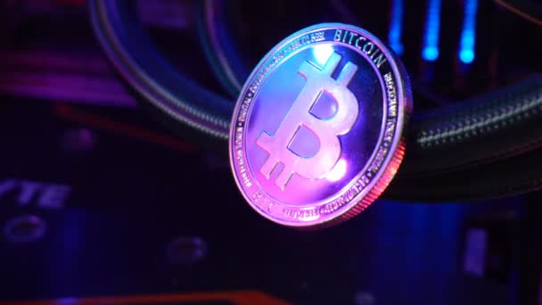 Altın Bitcoin Madeni Para Kripto Para Birimi Teknolojisi Bilgisayarda Çok — Stok video