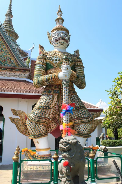Gigante Verde nel Tempio dello Smeraldo Buddha, Bangkok, Thailandia — Foto Stock
