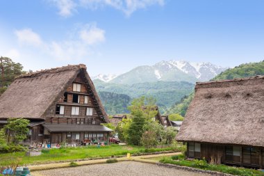 Tarihsel Japon Köyü - bahar Shirakawago