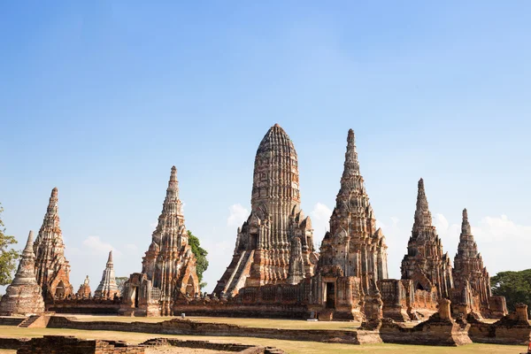 Nádherný chrám Wat Chai Watthanaram v ayutthaya Thajsko je nejoblíbenější turistickou — Stock fotografie